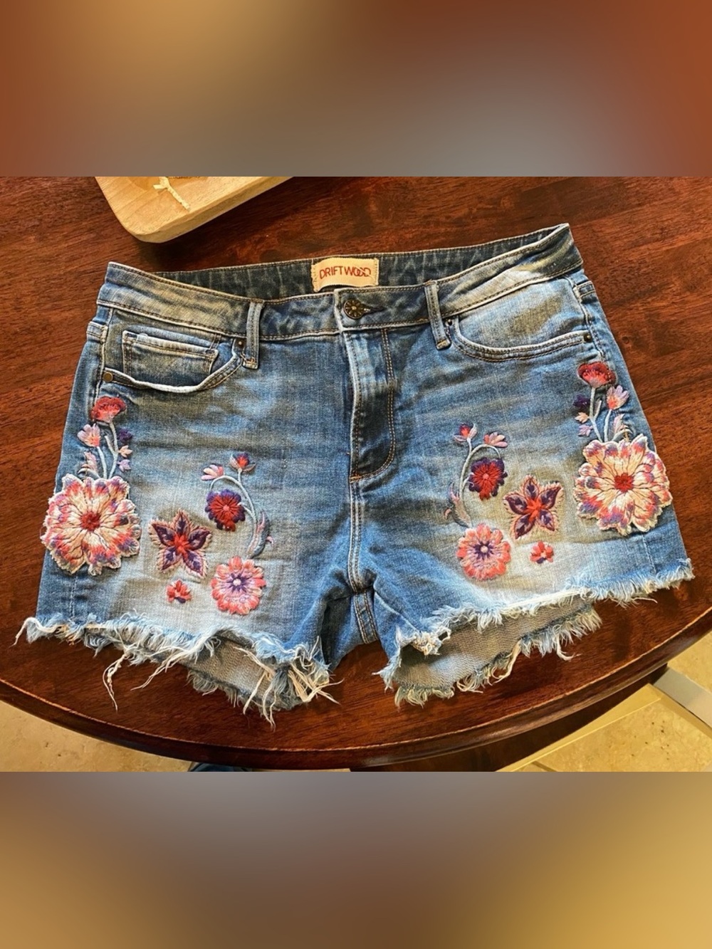 Driftwood Connie Shorts - Dynasty - Picture 2 of 3